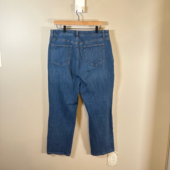 Talbots • The Curvy Straight Leg Jean Size 14 Medium Wash High Rise Denim Casual - Picture 8 of 11